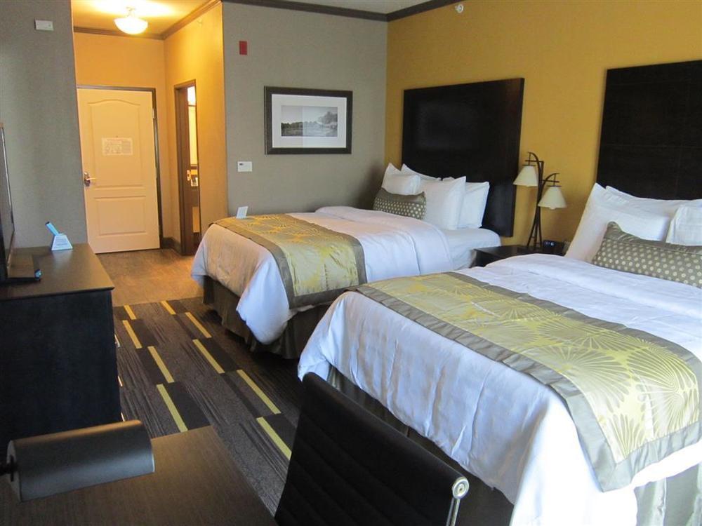 Best Western Plus Emerald Inn & Suites Garden City Oda fotoğraf